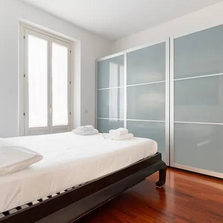 Guesthost - Comfy Terrazza Farini In Derganino Appartement Milan