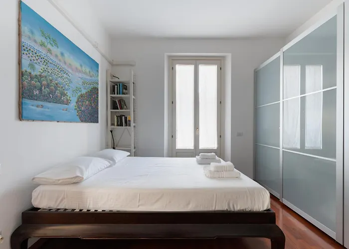 شقة Guesthost - Comfy Terrazza Farini In Derganino ميلان